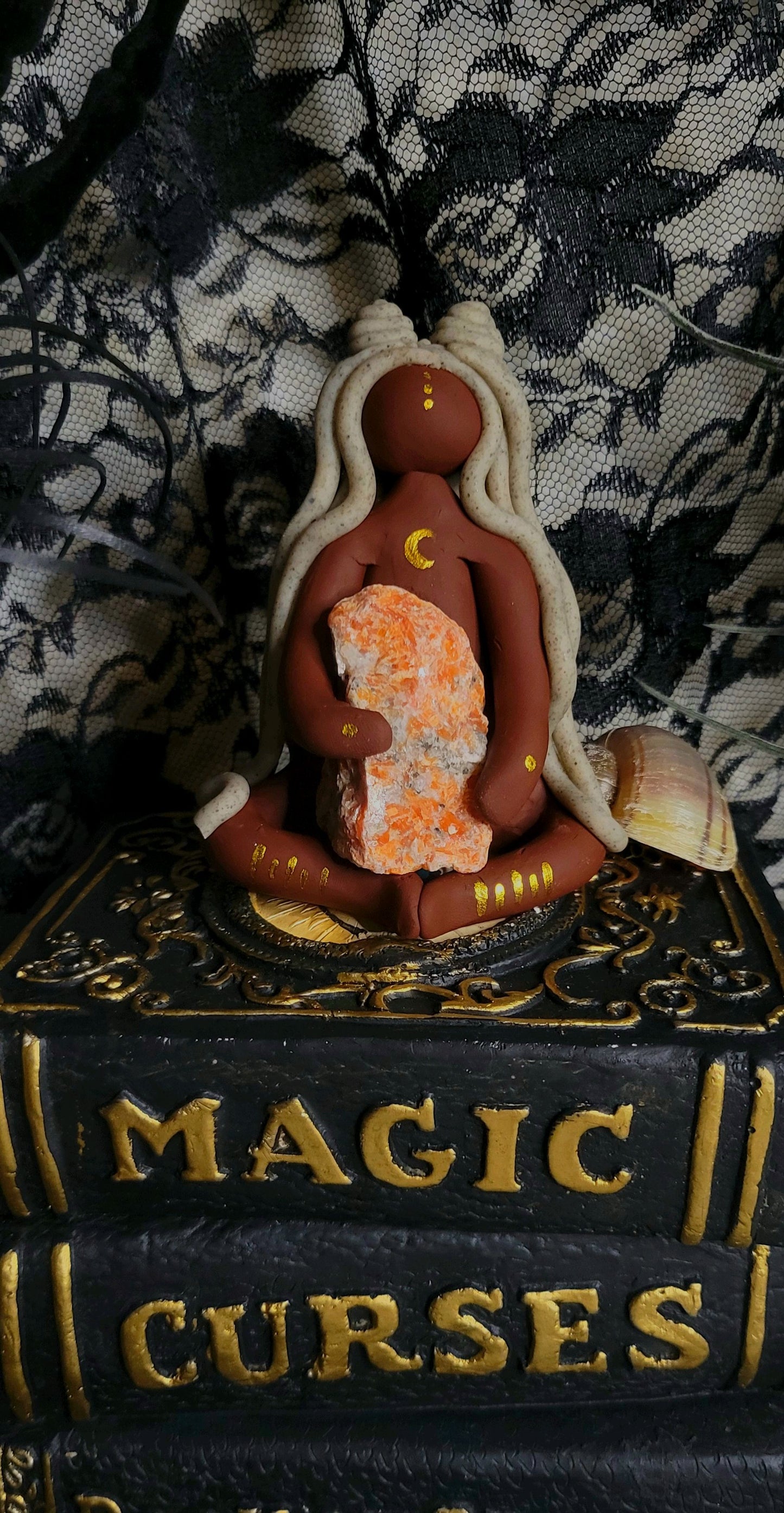 Crystal Goddess w/natural crystal (Large)
