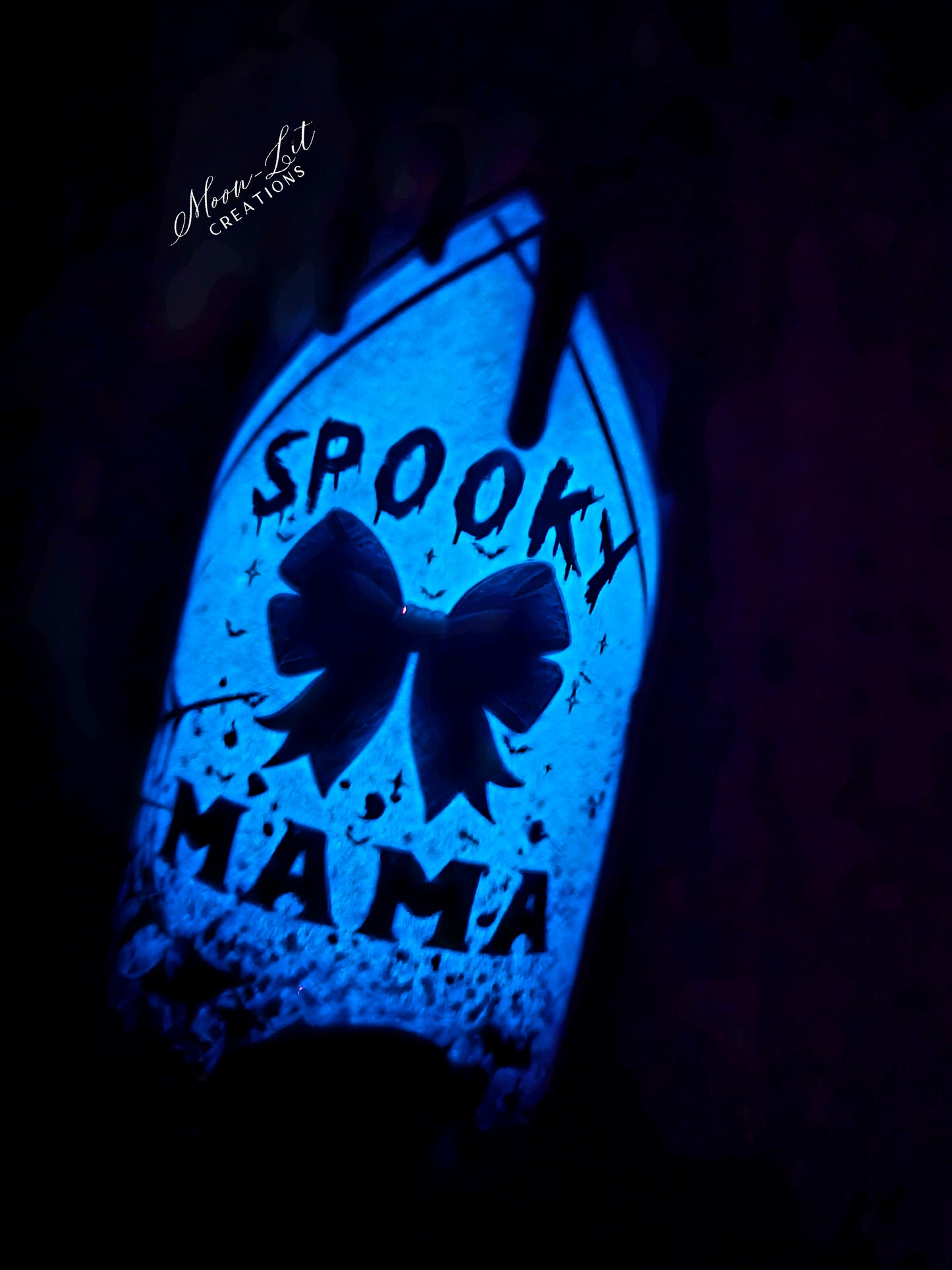 30oz Stay Spooky Mama Glow in the dark cup